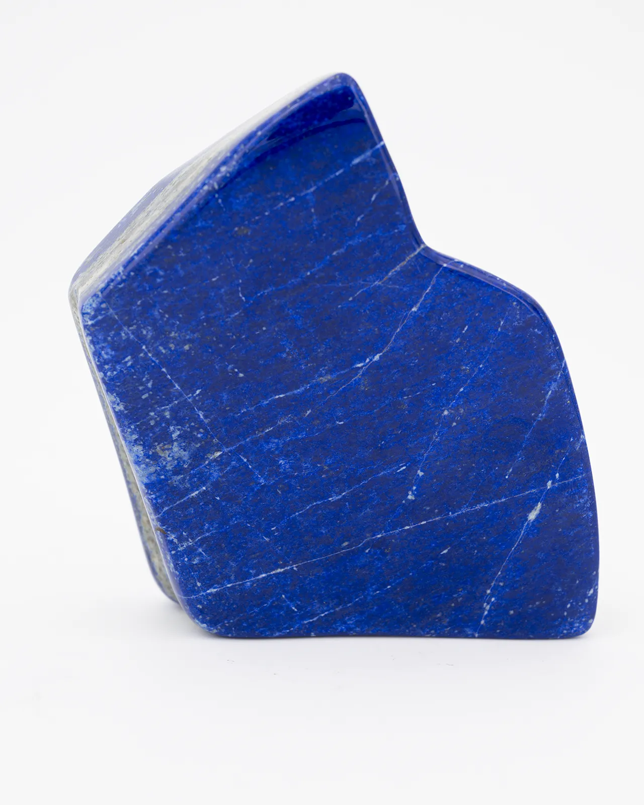 lapis lazuli à poser idéal pour un artiste, un jeune qui cherche à développer son talent, ou une personne qui a besoin de se retrouvez avec soi-même.