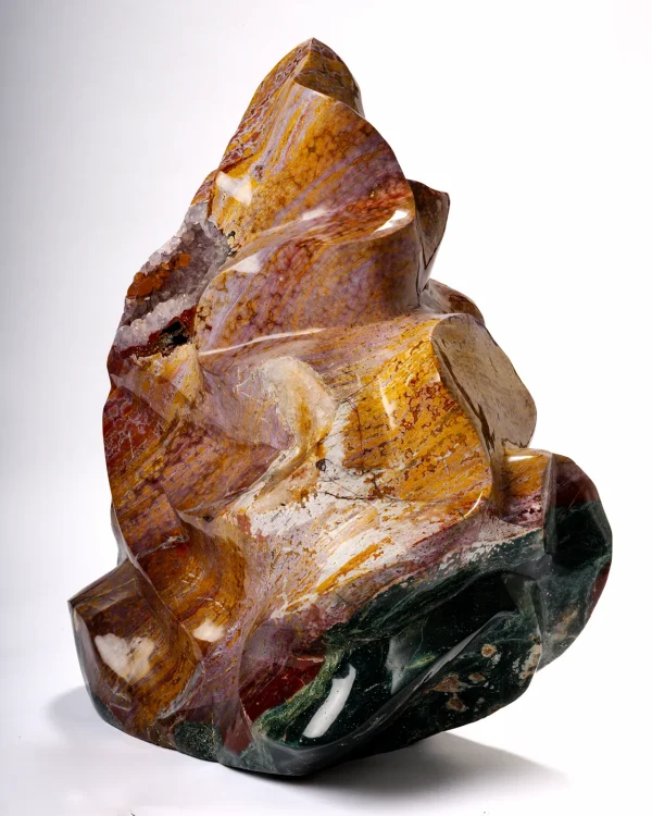 Jaspe polychrome avec améthyste 104kg – Image 2
